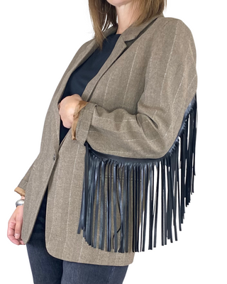 vicolo - blazer spinato c/frange - fango