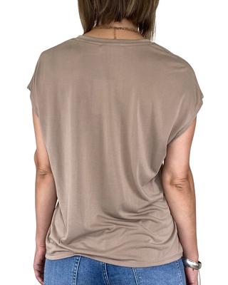 Habiti - T-shirt spalla scesa scollo a V - FANGO