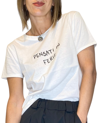Habiti - T-shirt "Pensati in ferie" - BIANCO