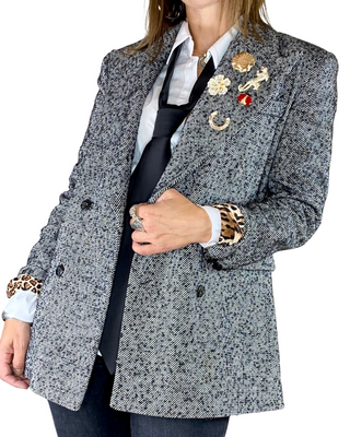 Tensione In - Blazer spinato doppiopetto con spille - NERO