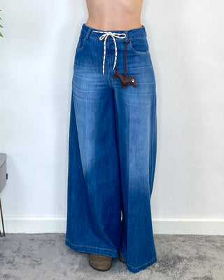 Alley – Palazzo-Jeans mit Kordelzug – Jeans
