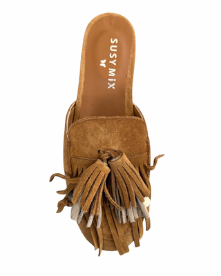 Susy Mix - Sabot camoscio con nappine - cuoio