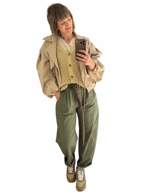 Trench crop + Gilet lurex + Maglia kimono + Pantaloni barrel